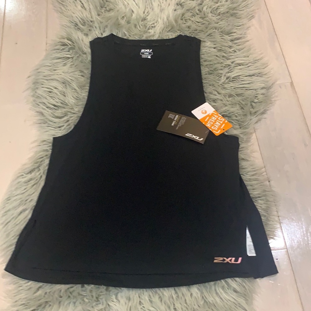 ❤️🦋🦋🌺🌺2XU❤️❤️🌺🌺 great quality tank❤️❤️🌺❣️❣️